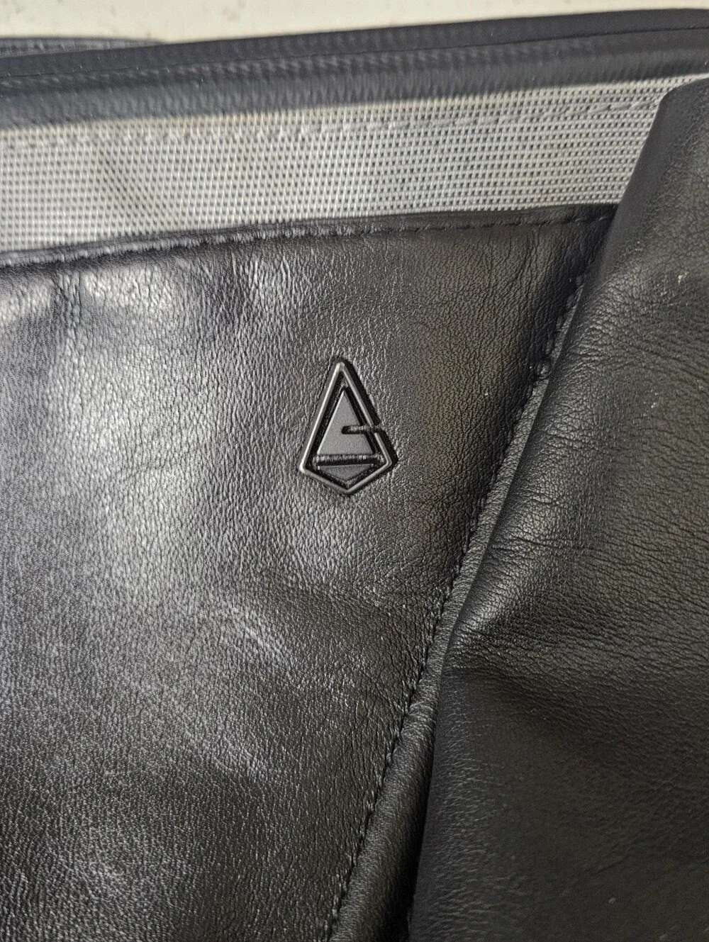 Agency Aspect Hybrid Crossbody Sling Bag